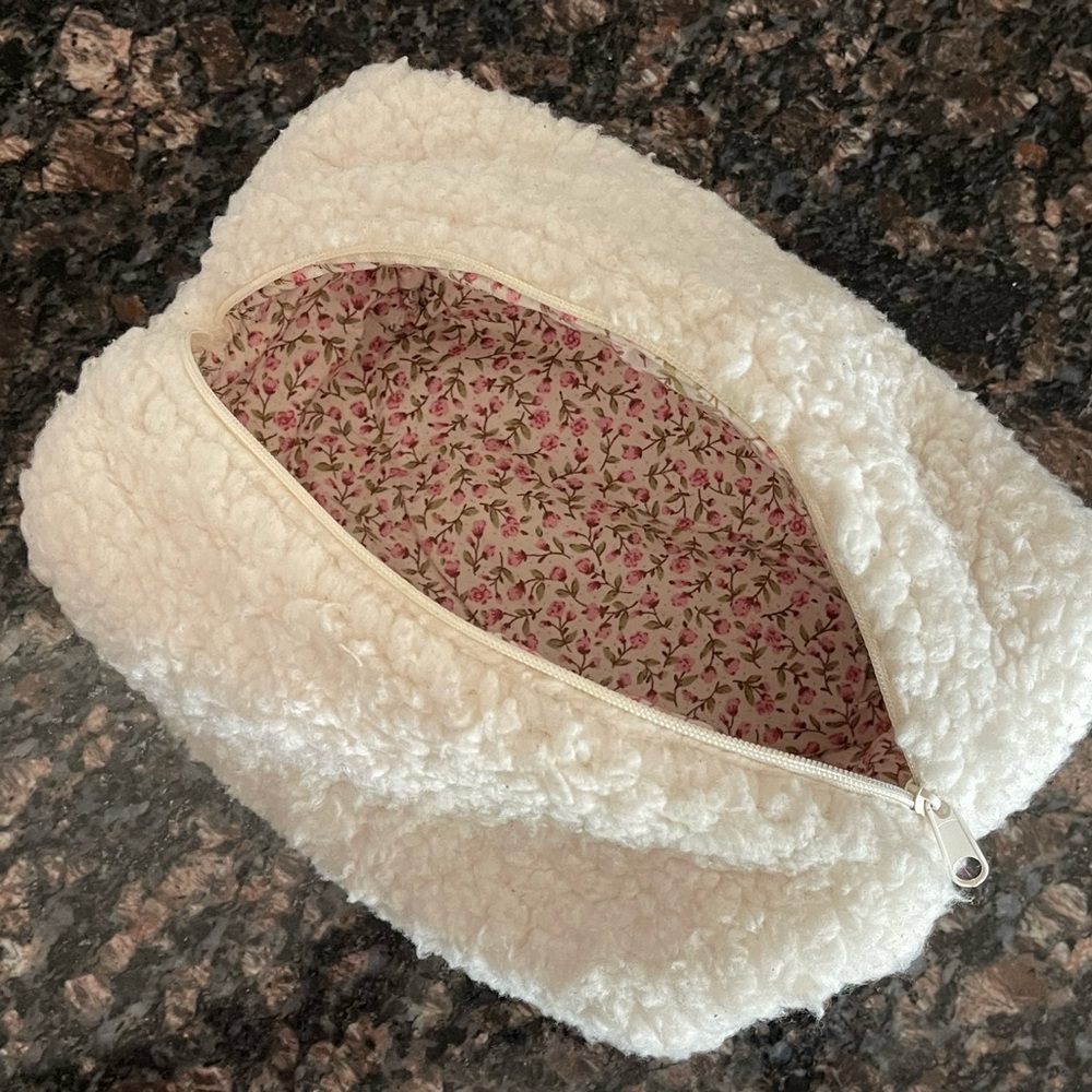 Ayjay handmade sherpa floral makeup bag